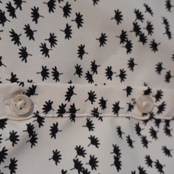 Ann Taylor Blouse - Picture 6 of 7